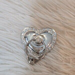 Silver Rhinestone Floating Heart Rotating Finger Ring Stand Holder  Clear